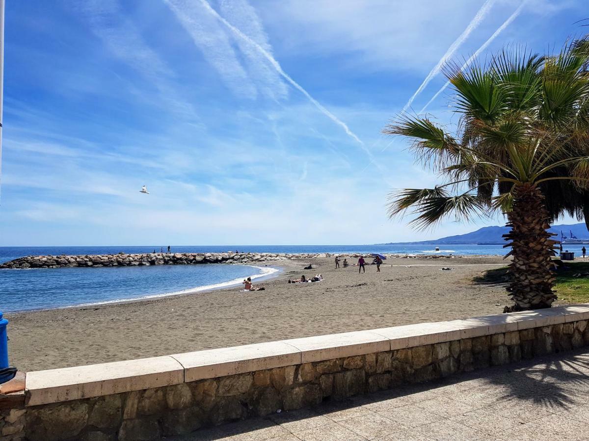 Apartamentos Chuita Playa Málaga Buitenkant foto